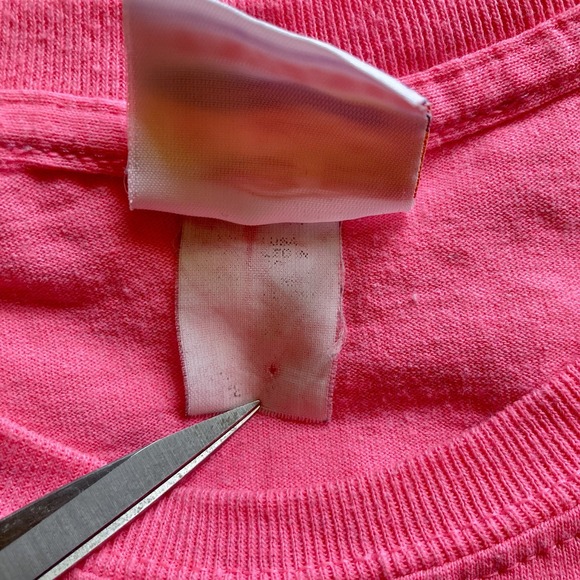 Vintage Dole Hawaii Hug A Pineapple Tee T-Shirt Medium USA Made Hot Pink Fruity - Picture 6 of 10